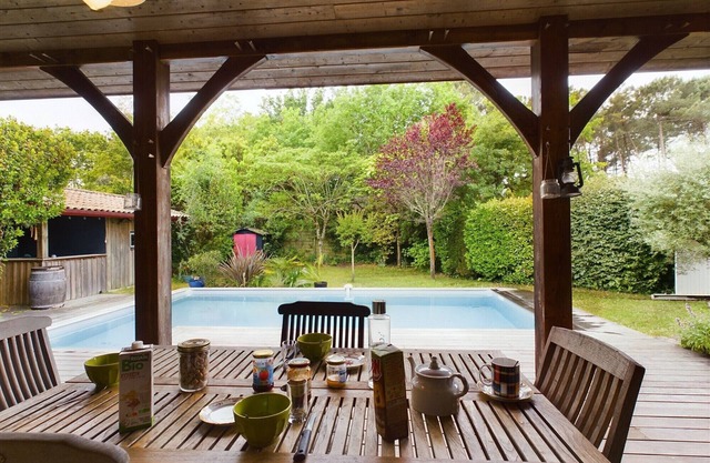 Pool and serenity - House for 6 people