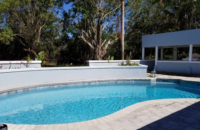 POOL HOME CLOSE TO GOLF AND BEACH