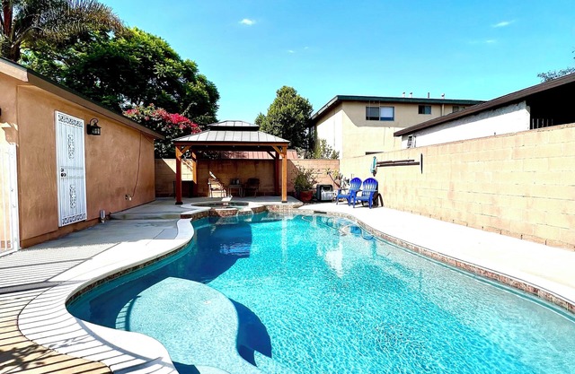 Pool house in Orange County, CA
