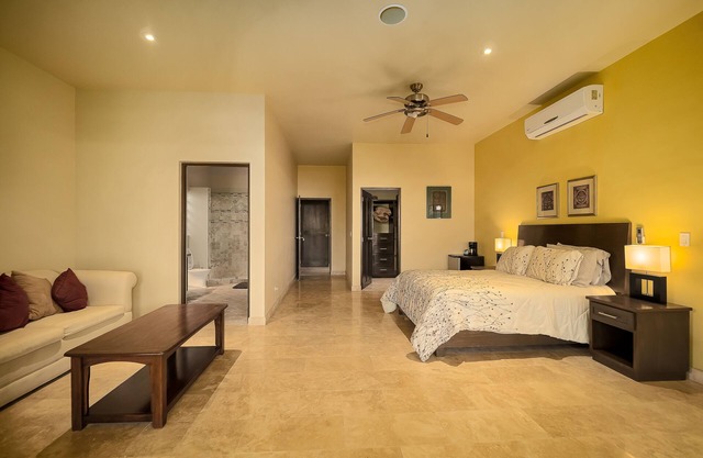 POOL SIDE STUDIO SUITE ONE AT CASA DE SUENOS