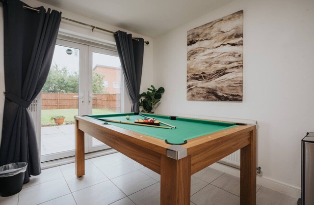 Pool Table - Coop Live Arena, Etihad & City stay
