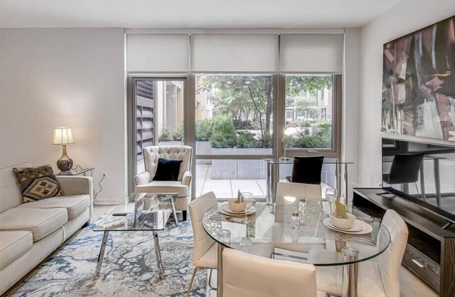 Pool, Wifi, AC |Navy Yard 1BR nr Metro & Union Station