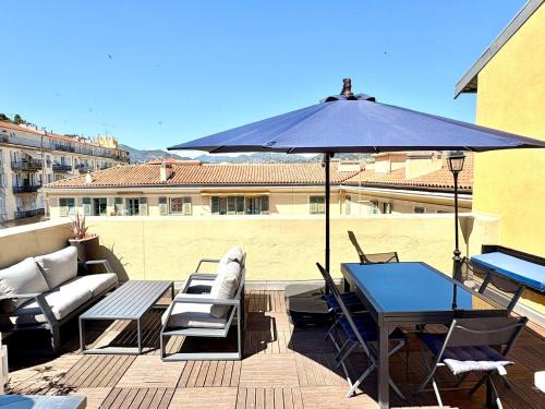 Port 1BR Flat with Terrace