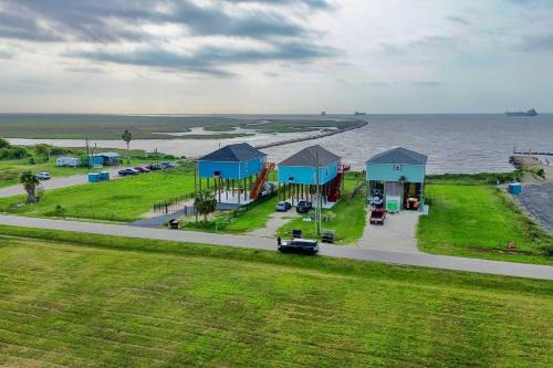 Port Bolivar Beach House with Oceanfront Views!