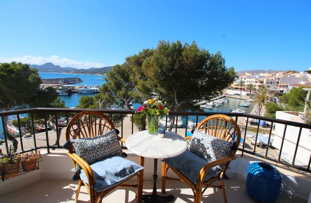 Port Flair-top location! Apartments with fantastic sea views.