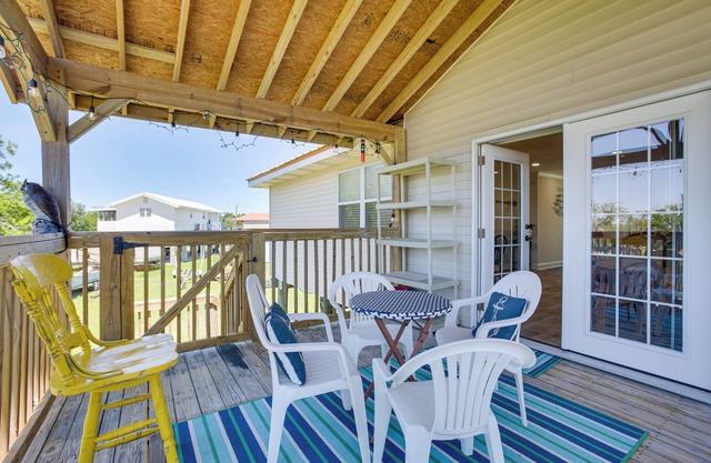 Port Sulphur Retreat w/2 Balconies & Bayou Access