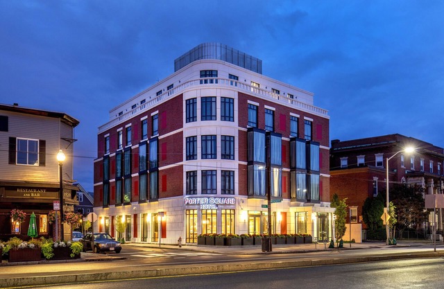 Porter Square Hotel