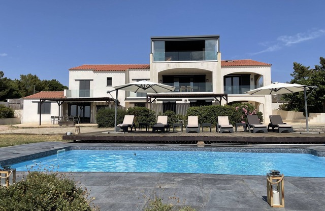 Porticcio, F4 110 m2 Renovated, Very beautiful sea view