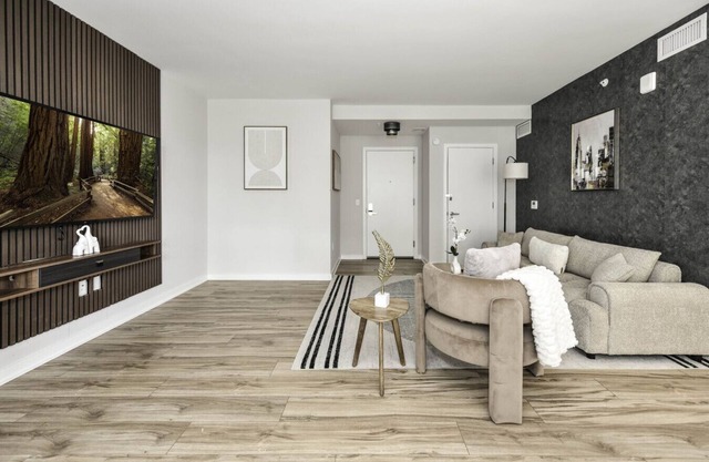 Posh 2BR Retreat | Gym, Prkng & Scenic Rooftop