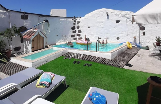 PRECIOSA CASA EMBLEMATATICA, PISCINA,WIFI