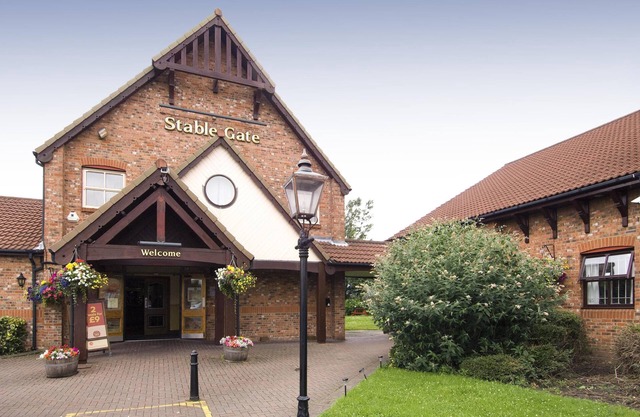 Premier Inn Manchester - Denton