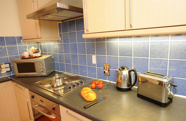 PREMIER SUITES Bristol Redcliffe
