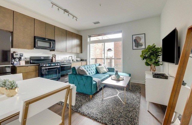 Premium Shaw Studio w/Elevator & W/D, nr Dining & Parks, by Blueground