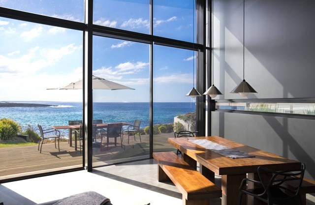 Prestige Eco-Friendly Home - OCEAN VIEWS!
