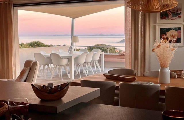 Prestigious villa - Santa Giulia - 180° sea view