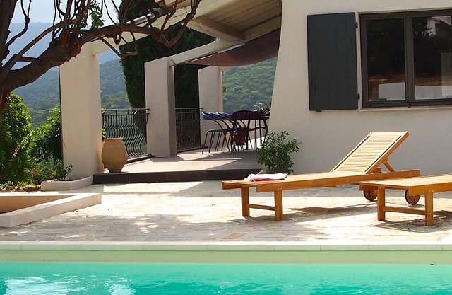 PRETTY HOLIDAY HOUSE IN QUIET AND VERY SUNNY