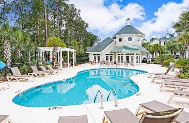 Pretty Peony Steps to Pool - Myrtle Beach, SC