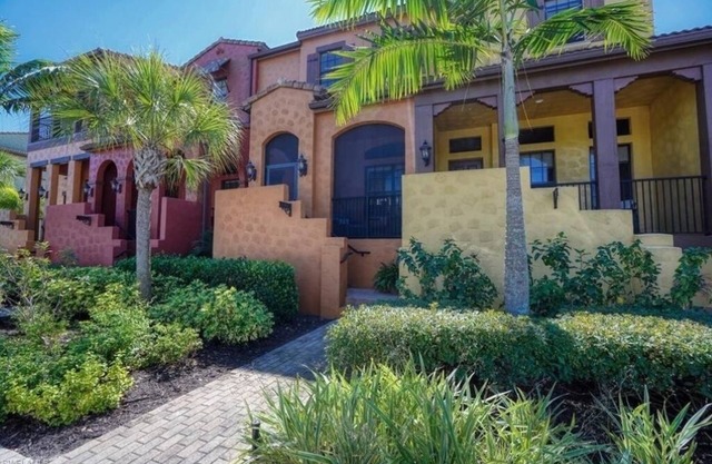 PRICE REDUCED SEPT & OCT 25 Beautiful 3 BR 2.5 Bath Paseo Townhome in a Quad