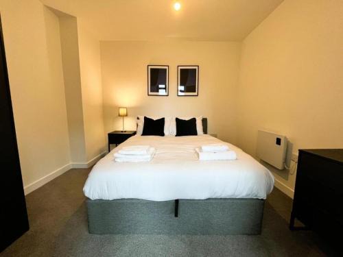 Prime Central-Luxury 1BR Apartment-Free Parking-Fast Wi-Fi