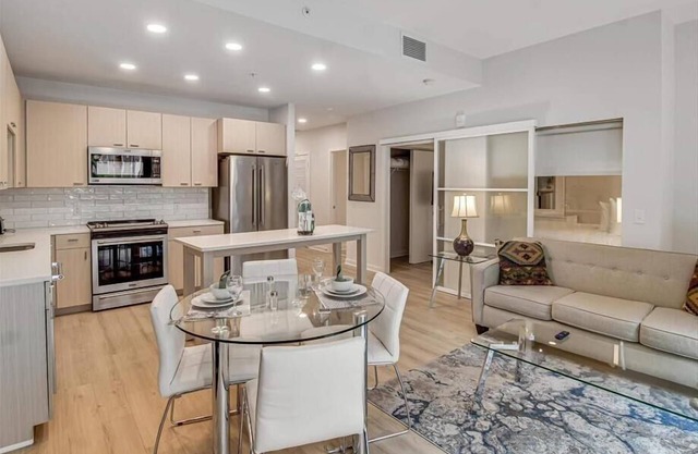 Prime Historic DC | Petfriendly 1BR w/Pet Spa