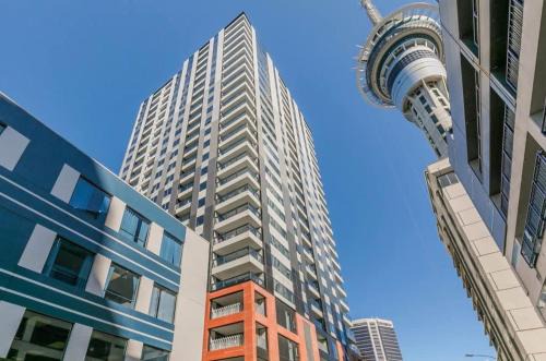 Prime Location Modern 1BR Beside Skytower VS Pool