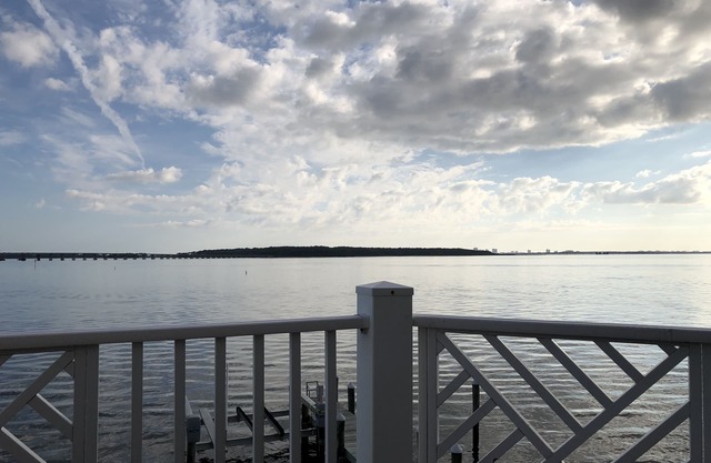 Prime summer wk at 2K+ price drop. 6 BR/5.5Ba/Elevator/4 Decks/Views!n5 stars