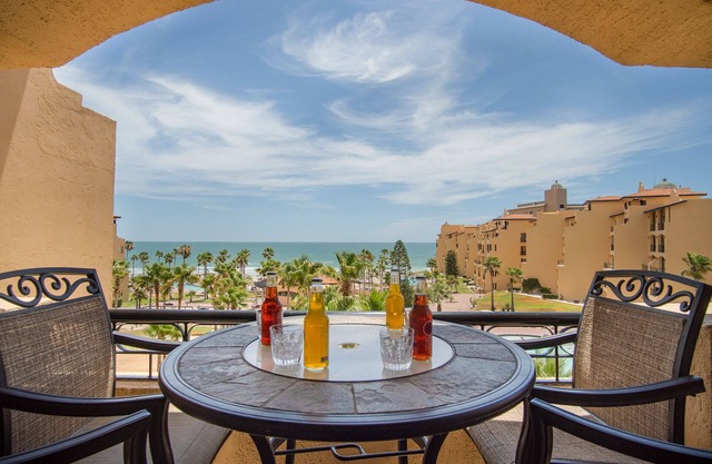 Princesa Resort D-401 Salt Therapy Elegant Ocean View Condo