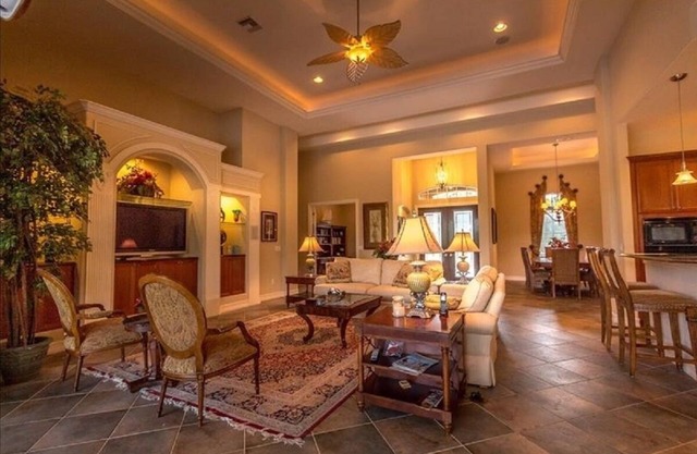 Pristine Estate Pool Home w/5 Star CLUB. Pets welcome. Mar./Apr. 2026 discount.