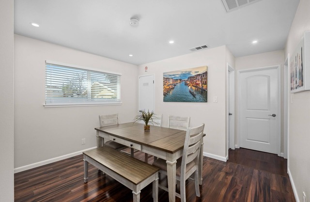 Pristine Upgraded 3B/2Bth w Easy Access to US99