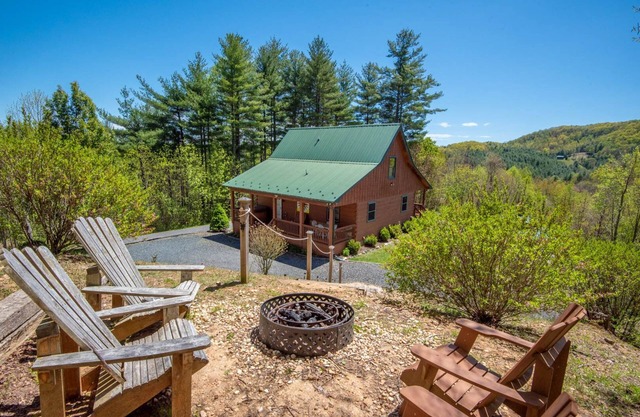 Privacy and Mountain Views Surround This Cozy Log Cabin