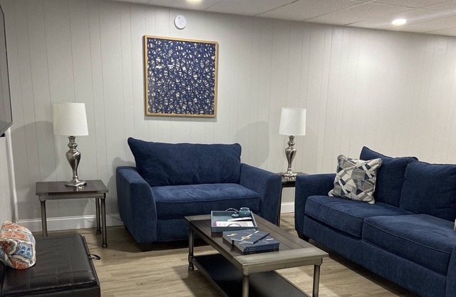 Private basement with private entrance! Peaceful & relaxing!