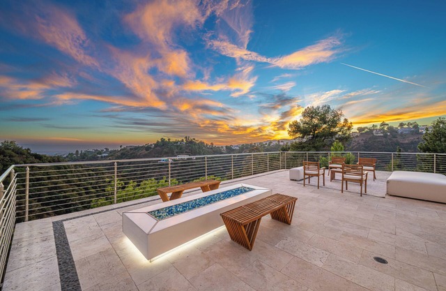 Private Bel Air Estate w/Pool 5 min from Sunset