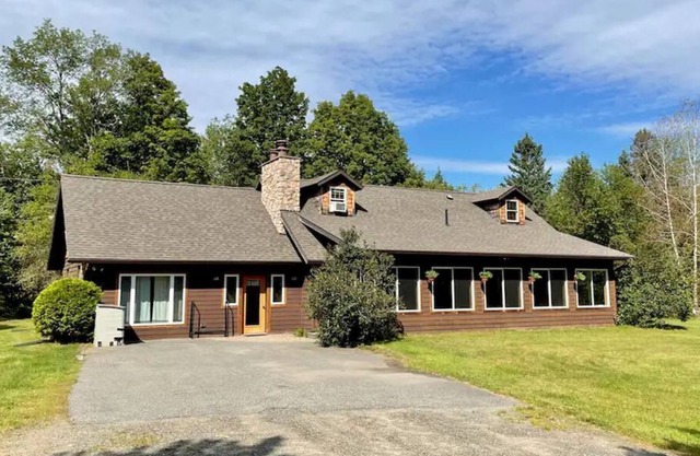 Private Cabin on 5 Acres in Lake Placid