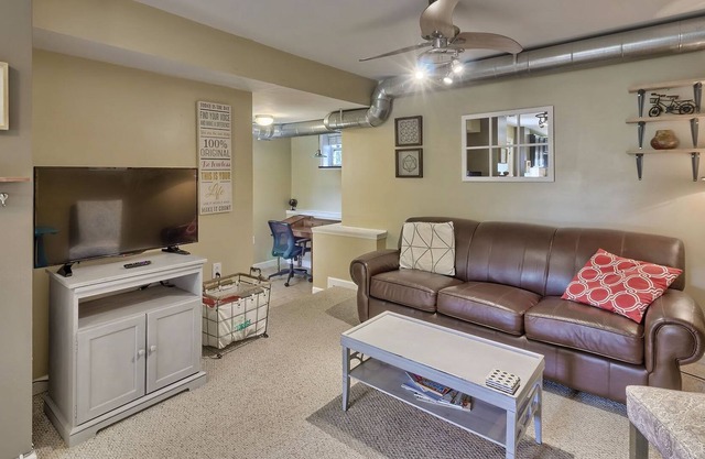 Private condo 4 minutes from Downtown Columbia!