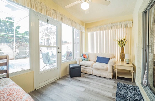 Private Corner Unit Pool Home w/BBQ & Dog Friendly!