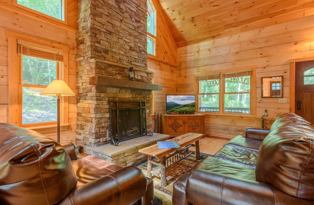 Private Creekside Cabin with Hot Tub
