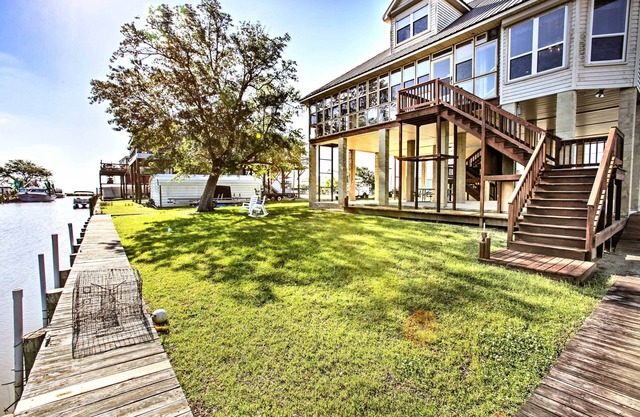 Private Dock w/Lift: Waterfront New Orleans Home!