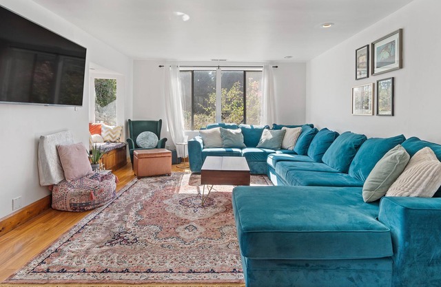 Private Hillside Home in Eagle Rock/Highland Park