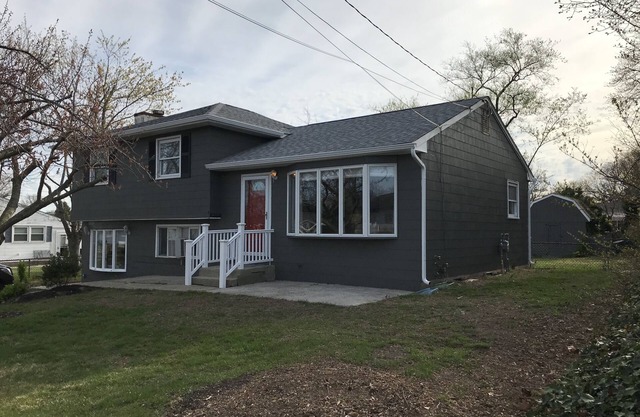 Private Home, Quiet Neighborhood, Pet Friendly.