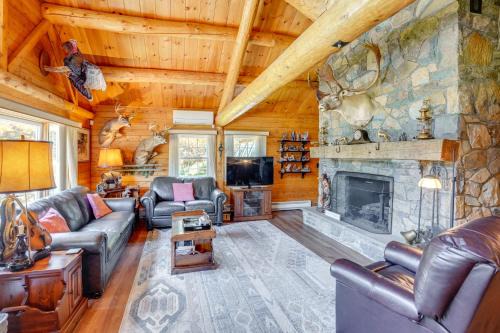 Private Hot Tub Hudson Valley Cabin Retreat!