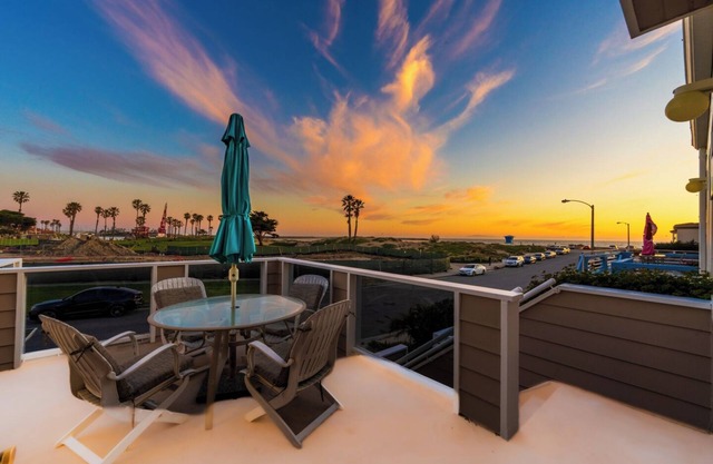 Private Jacuzzi, Steps 2 Sand & Eatery Ocean Views