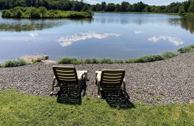 PRIVATE Lakefront Catskills Cabin