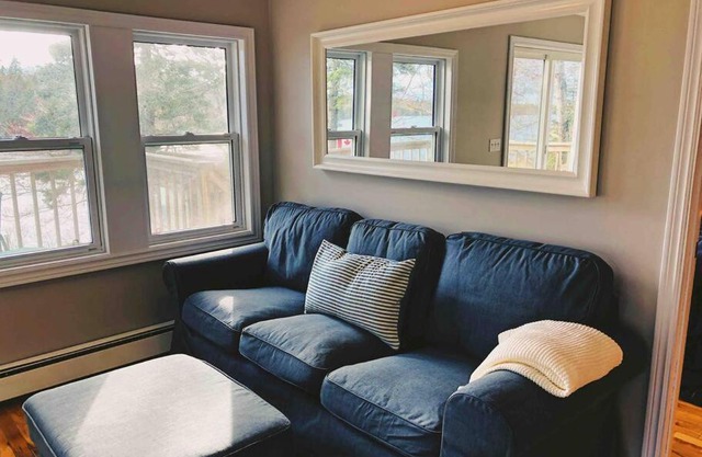 Private Lakefront Escape - Swim, Sip Wine & Stargaze