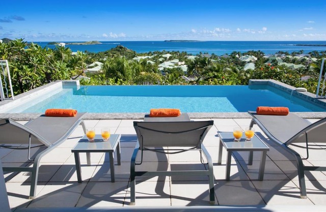 Private Orient Bay Villa with Spectacular Views