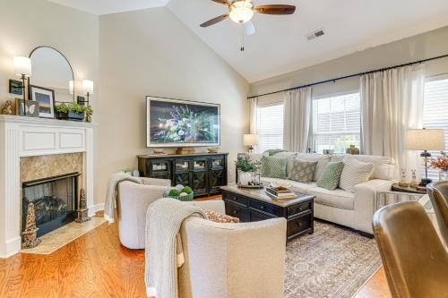 Private Patio Residential Condo in Cleveland!