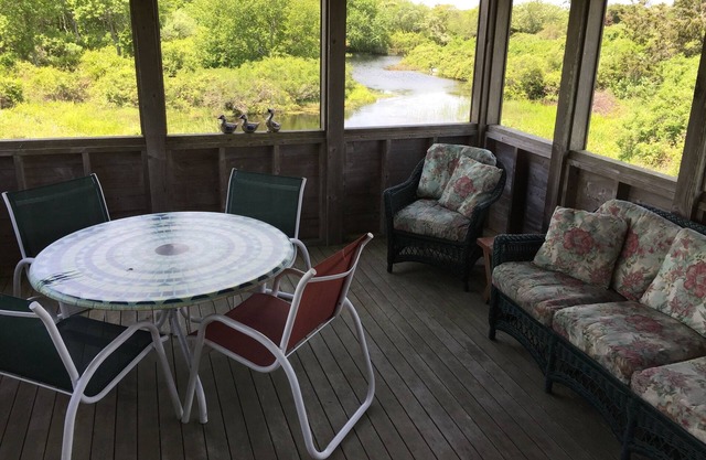 Private, pet friendly comfortable and clean family cottage