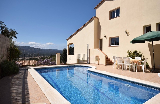 Private Pool Villa, 8 Guests