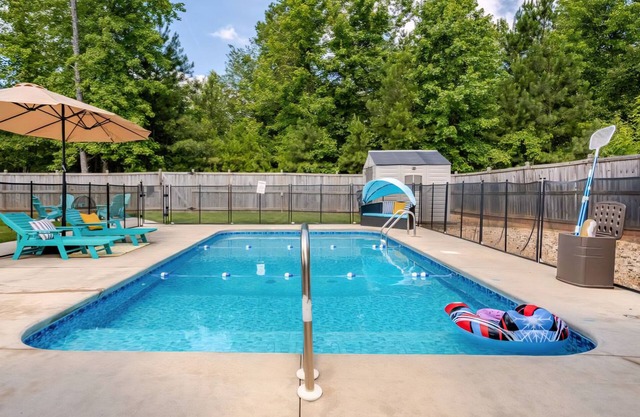 Private Pool Retreat Near Golf and Nature at The Amaris