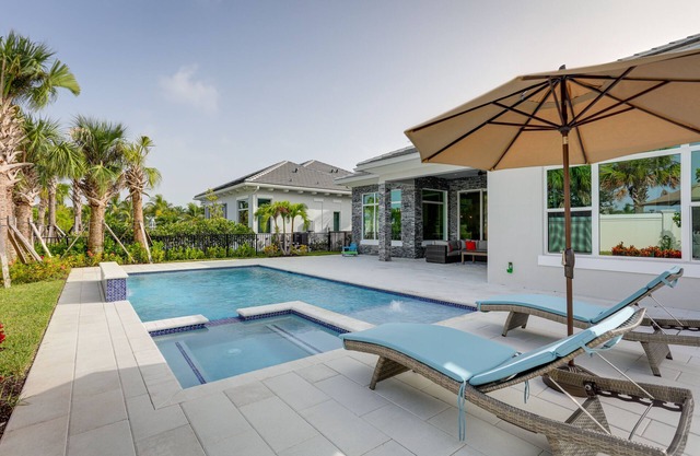 Private Pool & Spa: Luxe Palm Beach Gardens Home