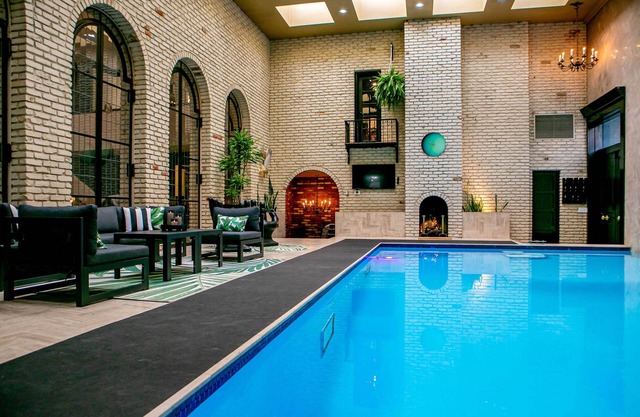Private Poolside Paradise: Attached Home by Denver